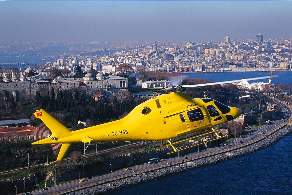 PRIVATE HELICOPTER TOURS Hourly tours (15 min) Contact us